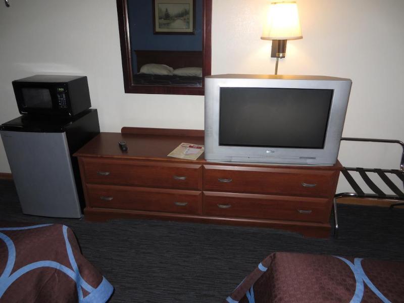Super 8 By Wyndham Monmouth Il Hotel Buitenkant foto